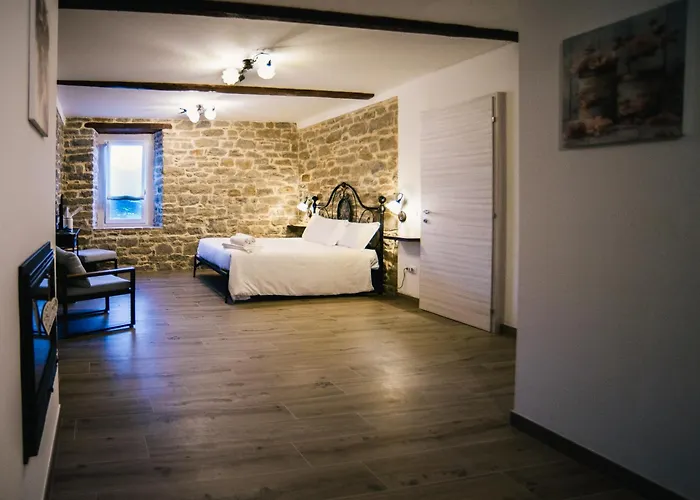 Vecchio Caseificio Han/Misafirhane *